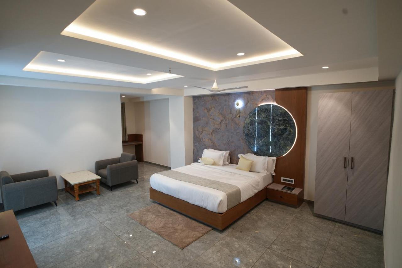Rds Hotel Ahmedabad Luaran gambar