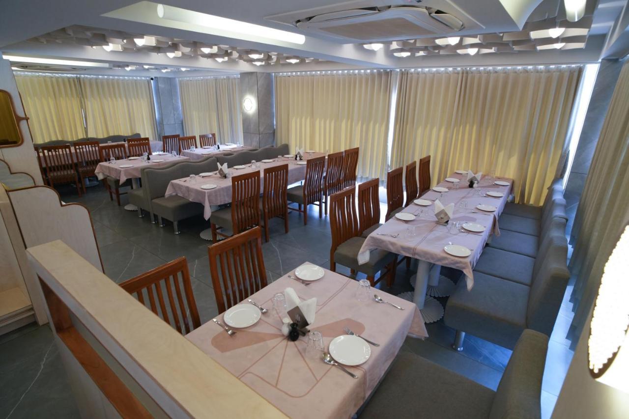 Rds Hotel Ahmedabad Luaran gambar